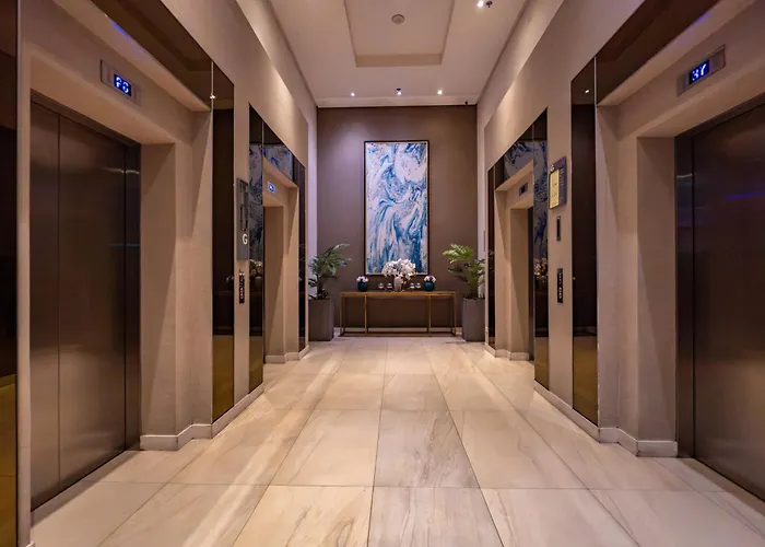 Aparthotel Casa Ayora Modern At Horizons 101 *